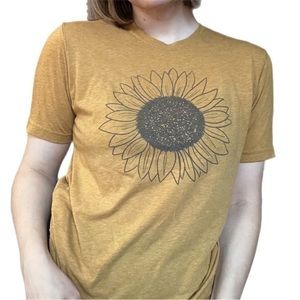 Next Level Apparel Yellow Sunflower Short Sleeved T Shirt Size Small